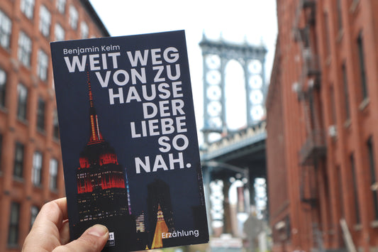 Weit weg von zu Hause der Liebe so nah. (signiert, inkl. Versand)